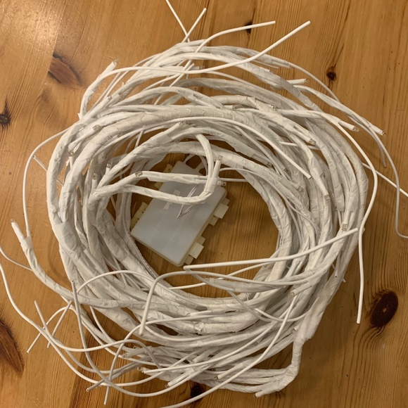 10 ft white birch LED garland - Picture 4 of 4